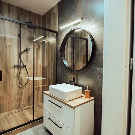 Daire Loft Luxury & Parking Leszno (Greater Poland)